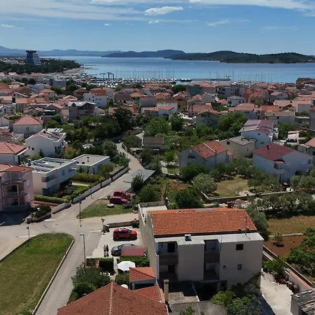 Apartmani Julija Vodice Exteriér fotografie