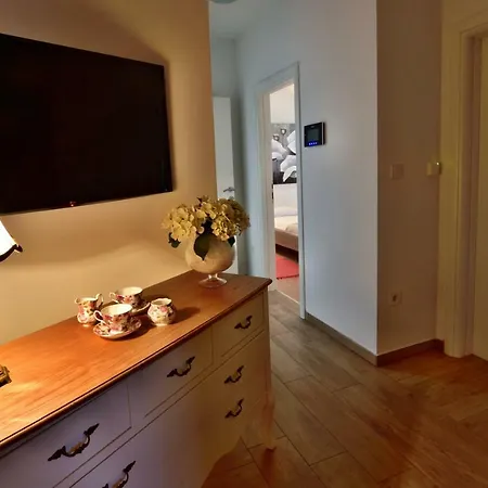 Apartmani Julija Vodice Exteriér fotografie